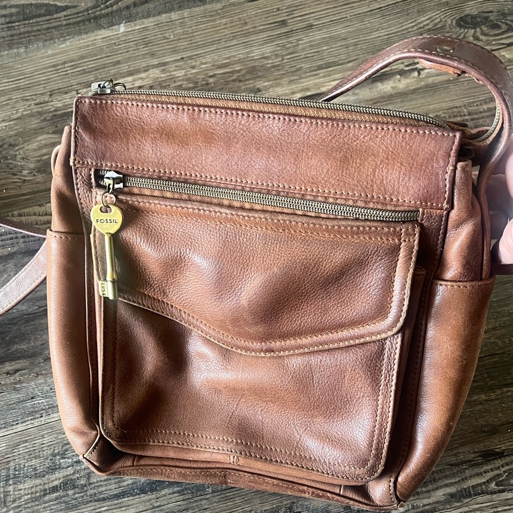 Fossil Tan Leather Messenger Bag
